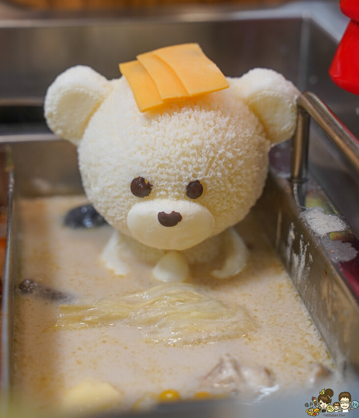 台南首間 星野肉肉鍋 安平府前店 街邊店,和牛吃到飽、超過50種鍋物料無限放、超萌星野熊、升降鴛鴦鍋 - 跟著尼力吃喝玩樂&親子生活