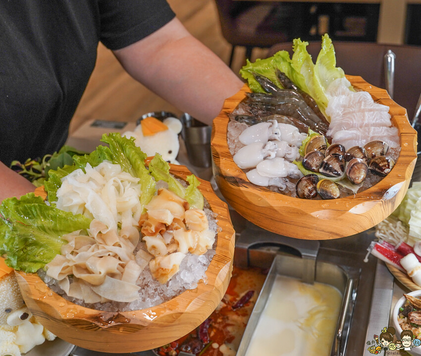 台南首間 星野肉肉鍋 安平府前店 街邊店,和牛吃到飽、超過50種鍋物料無限放、超萌星野熊、升降鴛鴦鍋 - 跟著尼力吃喝玩樂&親子生活