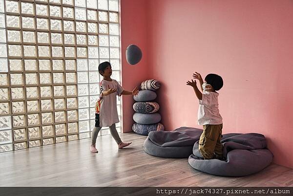 {南投住宿}OWL Hostel 貓頭鷹旅店