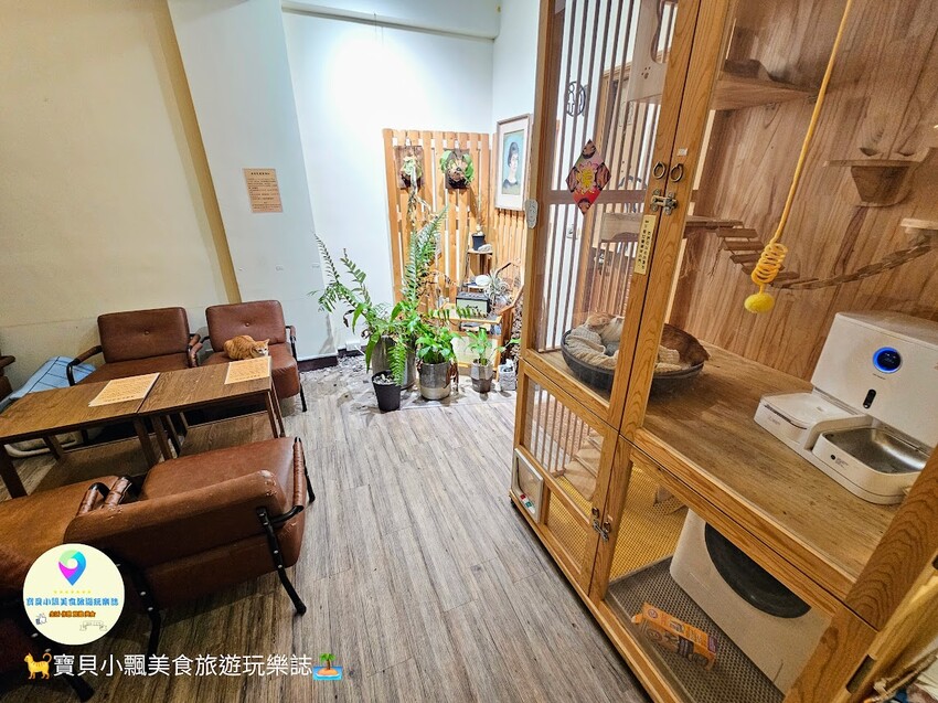 台南北區甜點必訪！貓咪友善空間『餵食三刻』，宵夜甜點、美味飲品陪你聊到深夜，讓喵星人治癒你一整天的疲憊心情！