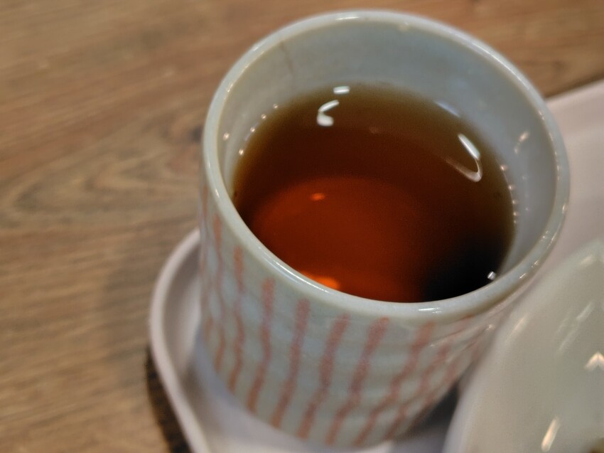 台北小巨蛋站吧生肉骨茶!中崙市場必吃「顏氏肉骨茶」正宗馬來西亞風味,愛肉骨茶老饕快來。