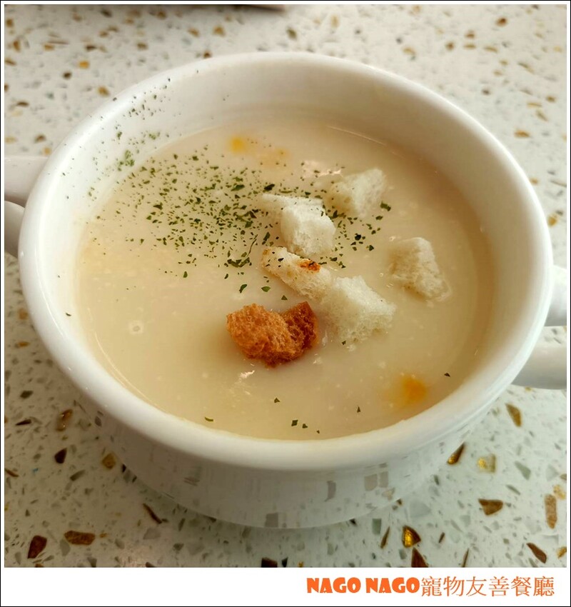 Nago Nago寵物友善餐廳|嚕嚕大型犬的好去處，狗狗控必訪寵物餐廳~~