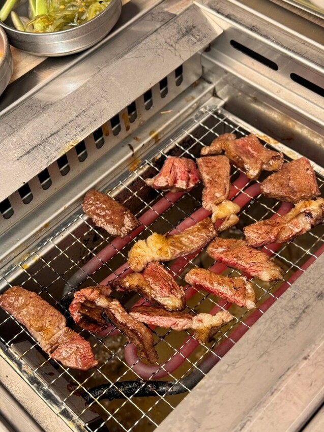 公館美食｜西門町最強燒肉插旗公館台大 598 起無限爽烤【熊一頂級燒肉-台大店】 - 雁雁｜美食 旅遊 生活娛樂