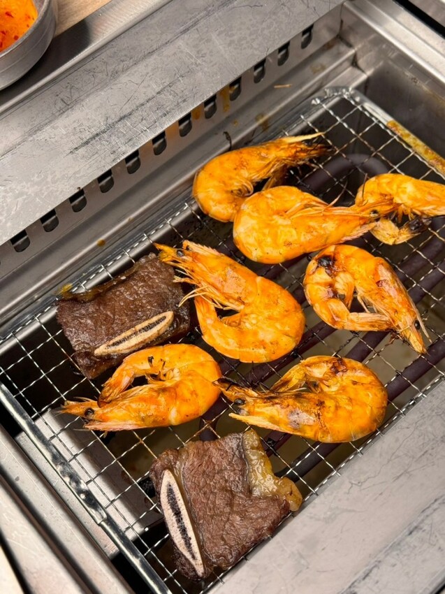 公館美食｜西門町最強燒肉插旗公館台大 598 起無限爽烤【熊一頂級燒肉-台大店】 - 雁雁｜美食 旅遊 生活娛樂