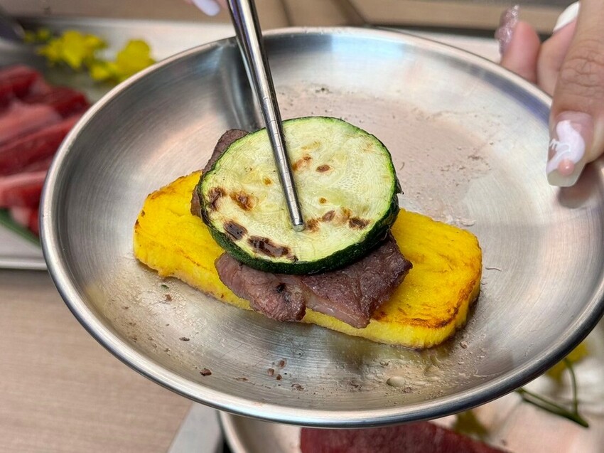 公館美食｜西門町最強燒肉插旗公館台大 598 起無限爽烤【熊一頂級燒肉-台大店】 - 雁雁｜美食 旅遊 生活娛樂