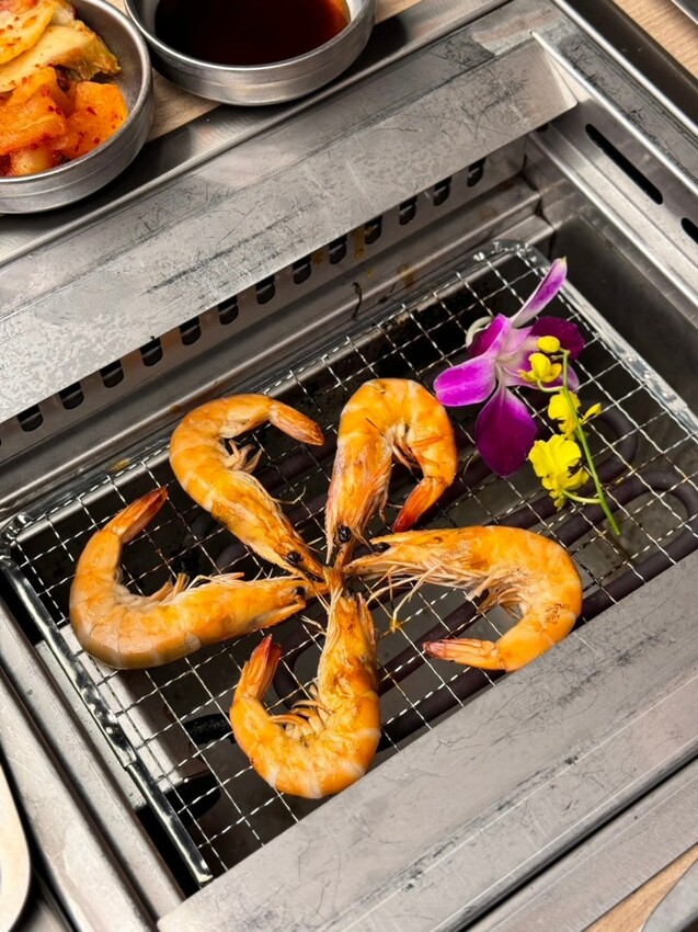 公館美食｜西門町最強燒肉插旗公館台大 598 起無限爽烤【熊一頂級燒肉-台大店】 - 雁雁｜美食 旅遊 生活娛樂