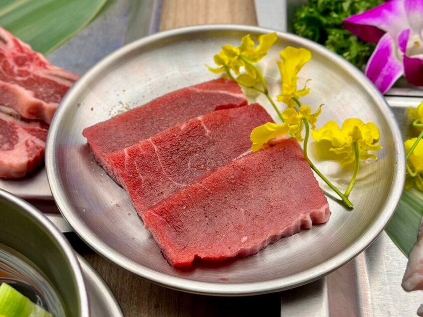 公館美食｜西門町最強燒肉插旗公館台大 598 起無限爽烤【熊一頂級燒肉-台大店】 - 雁雁｜美食 旅遊 生活娛樂