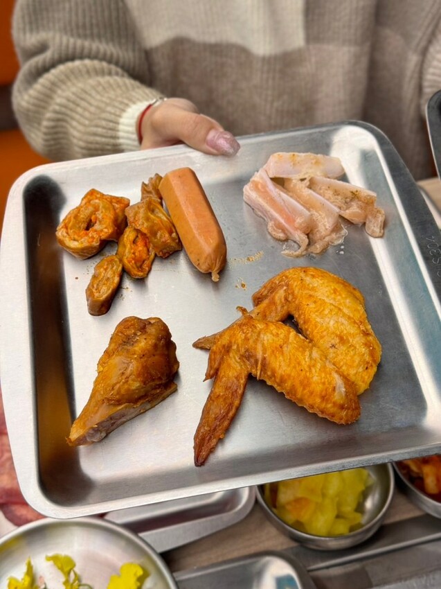 公館美食｜西門町最強燒肉插旗公館台大 598 起無限爽烤【熊一頂級燒肉-台大店】 - 雁雁｜美食 旅遊 生活娛樂