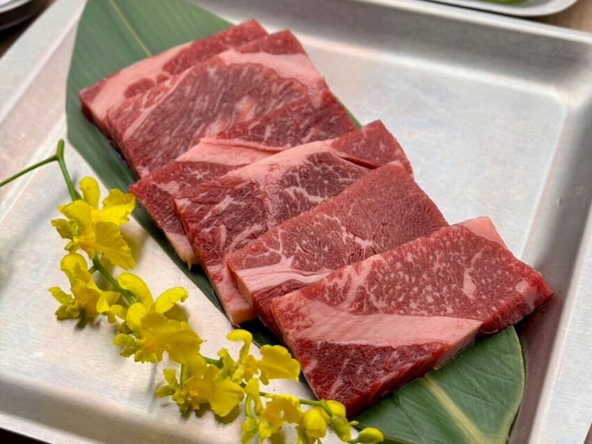 公館美食｜西門町最強燒肉插旗公館台大 598 起無限爽烤【熊一頂級燒肉-台大店】 - 雁雁｜美食 旅遊 生活娛樂