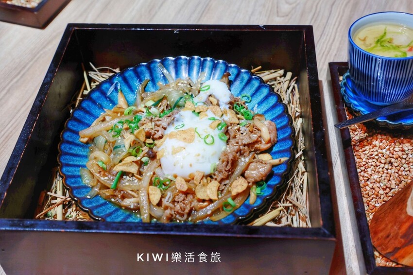 苗栗三灣山上村 Hill Cafe｜隱藏山林中的日式網美餐廳。