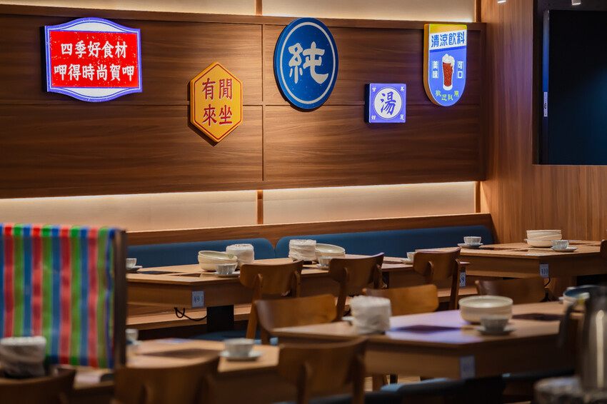 高雄美食必吃「這一小鍋高雄SOGO店」個人小火鍋澎派自助吧吃到飽。