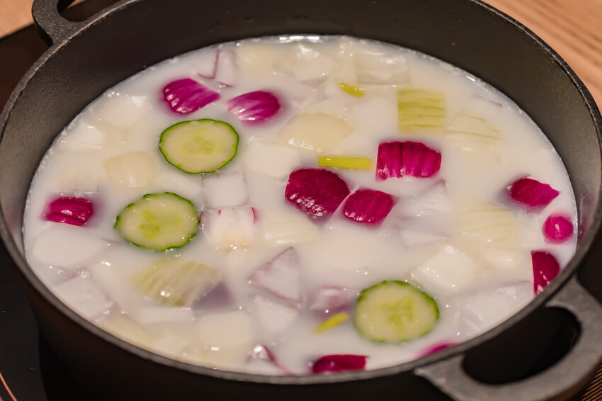 高雄美食必吃「這一小鍋高雄SOGO店」個人小火鍋澎派自助吧吃到飽。