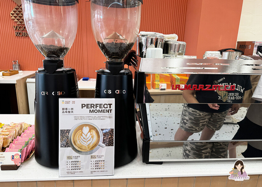 台北市大安區【伴手禮推薦】維格餅家-台北永康門市，全台首家大福銅鑼燒，料多實在又大顆，店內還有糕點免費體驗，觀光