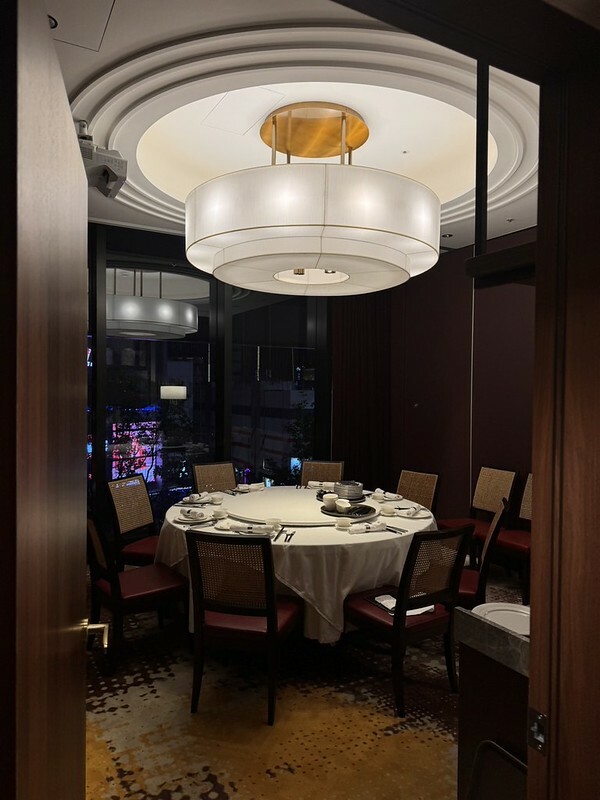 市政府站美食推薦,新葡苑信義A13新開幕,超大包廂。