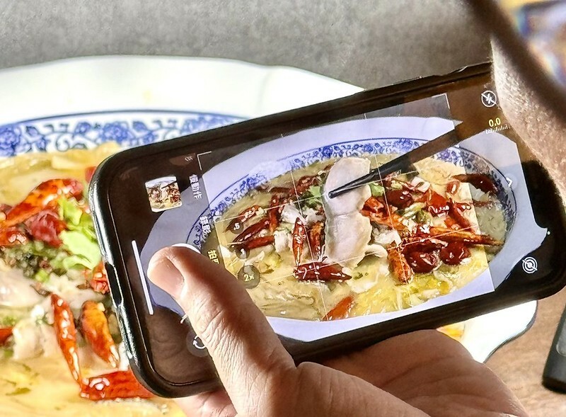 市政府站美食推薦,新葡苑信義A13新開幕,超大包廂。