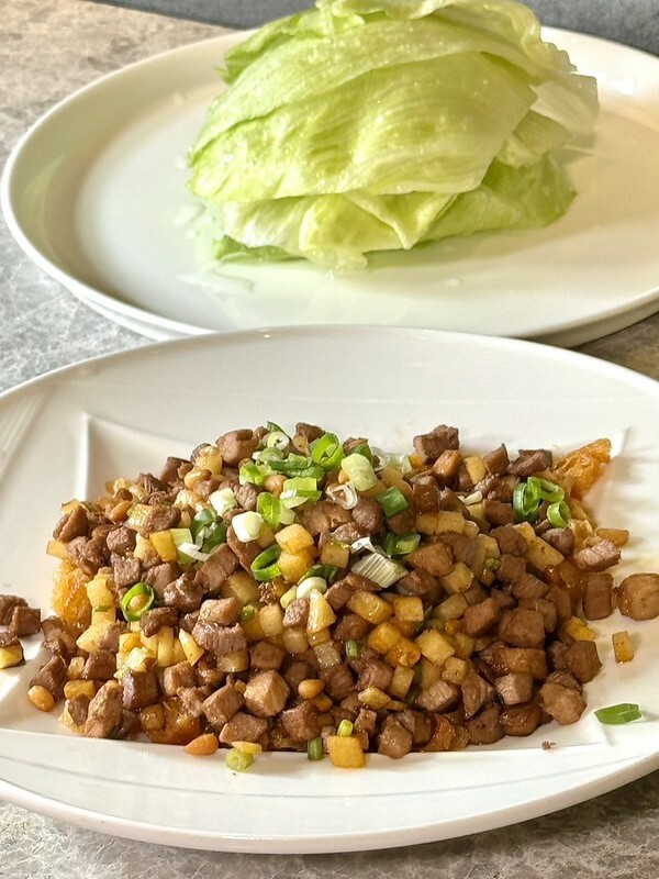 市政府站美食推薦,新葡苑信義A13新開幕,超大包廂。