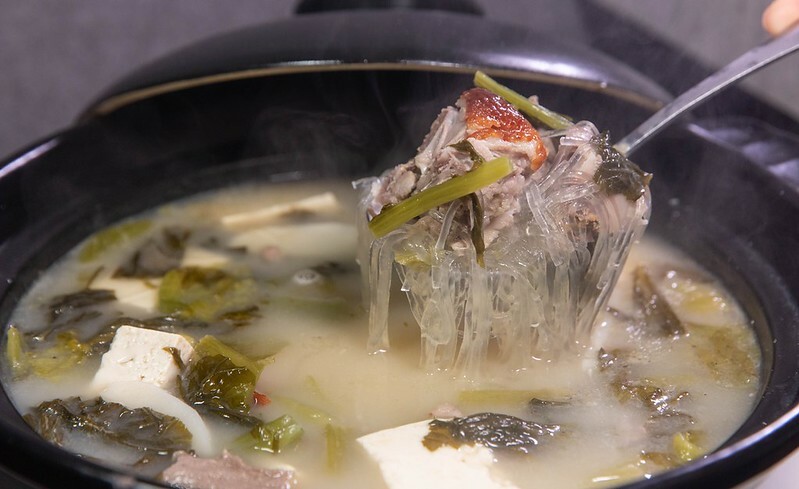 市政府站美食推薦,新葡苑信義A13新開幕,超大包廂。