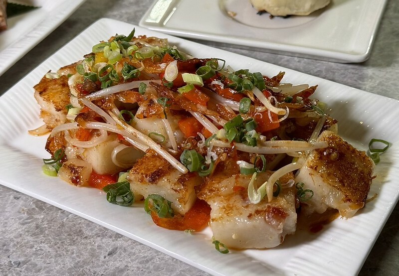 市政府站美食推薦,新葡苑信義A13新開幕,超大包廂。