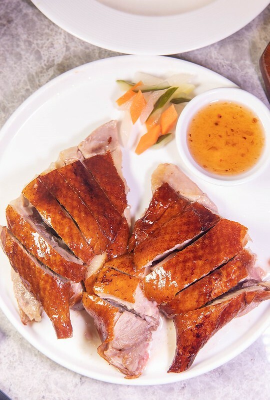 市政府站美食推薦,新葡苑信義A13新開幕,超大包廂。