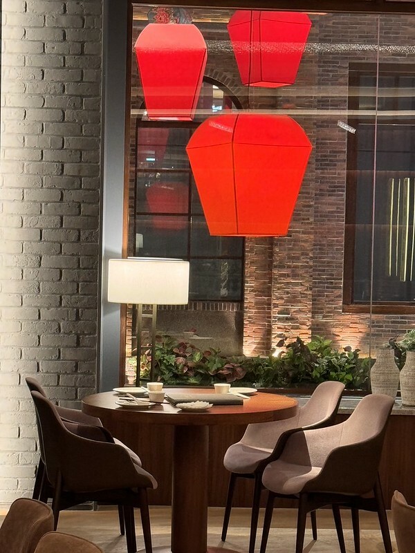 市政府站美食推薦,新葡苑信義A13新開幕,超大包廂。