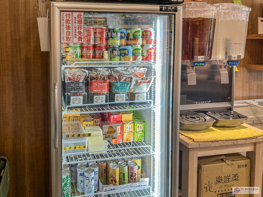 桃園火車站旁「韓熙恩無人拉麵店」不限時 全自助！讓你吃泡麵新體驗。