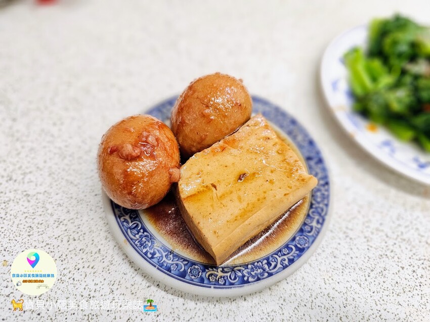 台中深夜美食!「東興市魯肉公司」營業到凌晨四點 肉燥飯 爌肉飯肥嫩多汁超推薦。