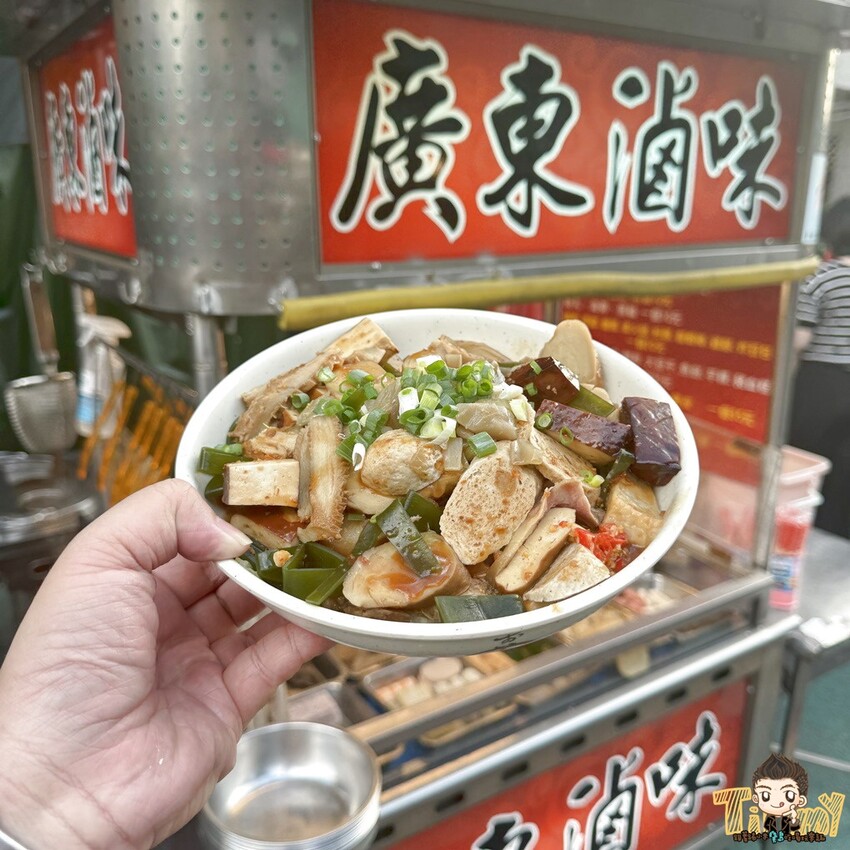 新竹縣竹東鎮新竹竹東|開店就排隊到深夜必吃廣東手工脆皮大鍋貼+酸辣湯.發財車鍋貼水餃大顆料多又便宜！(東林路夜市菜單電話營業時間) - 跟著踢小米吃喝玩樂趣