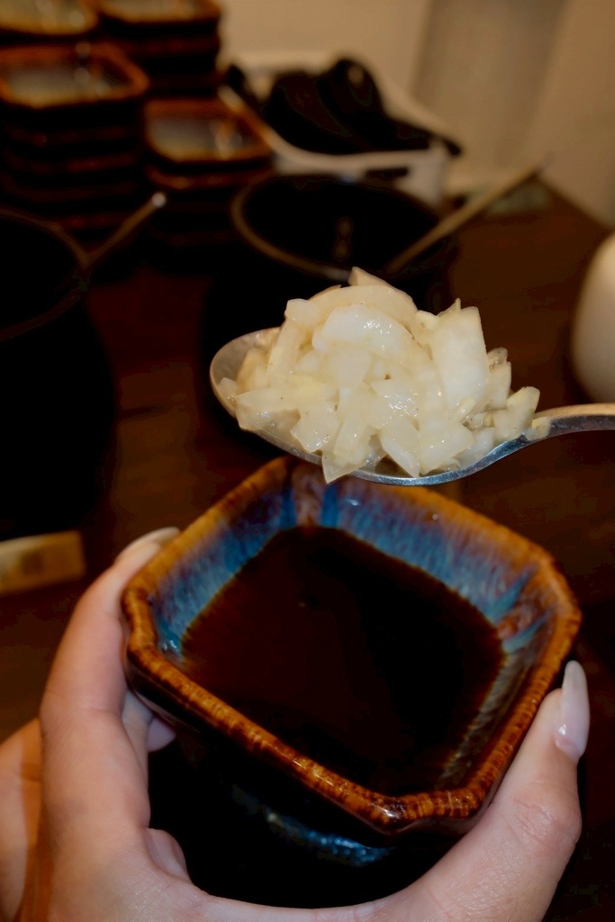 高雄燒肉推薦【鉄人燒肉】和牛入口即化有代烤|燒肉套餐CP值超