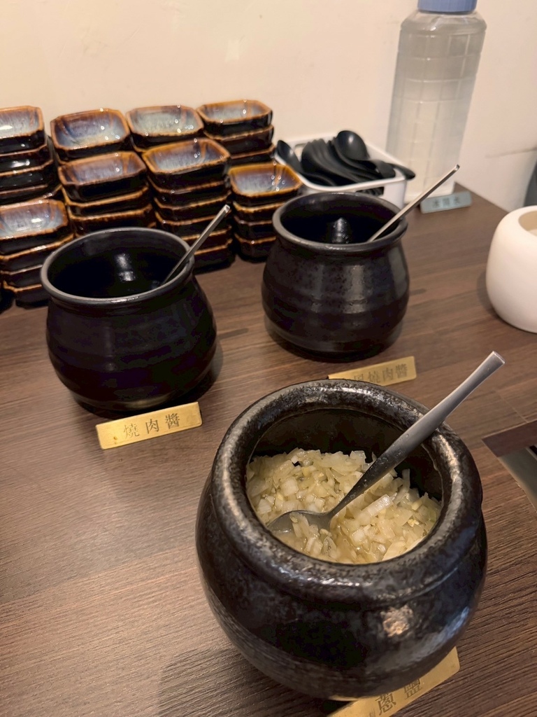 高雄燒肉推薦【鉄人燒肉】和牛入口即化有代烤|燒肉套餐CP值超