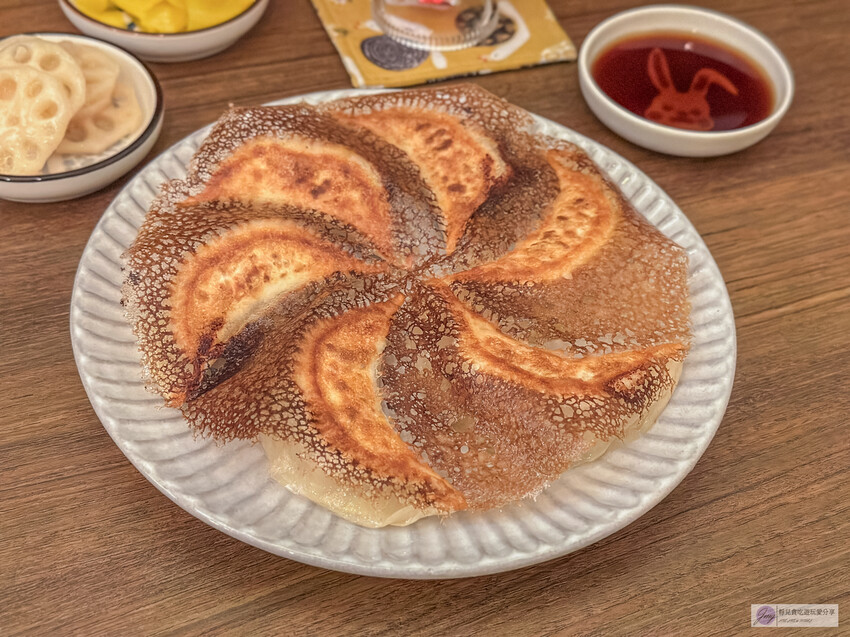 雲林巷弄中的日系燒餃子店，每日限量供應，晚來就吃不到了！