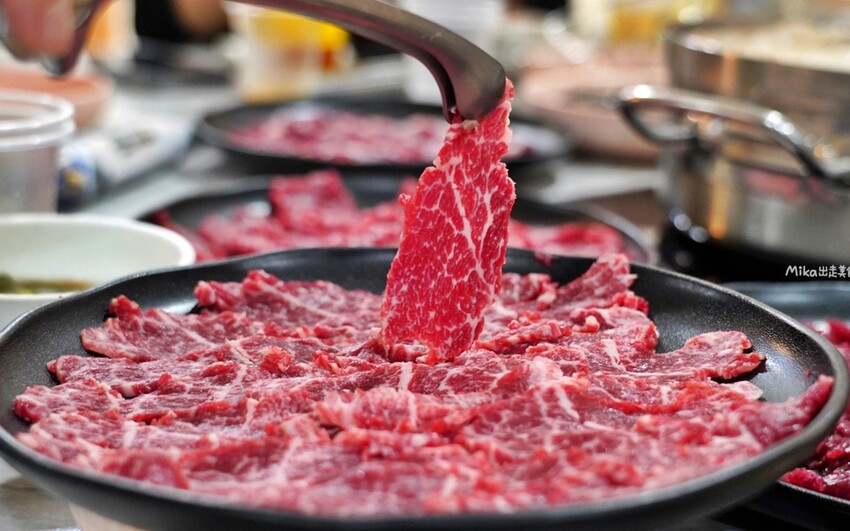 台南中西區美食，牛苑溫體牛火鍋每日直送，最美打卡系火鍋店。