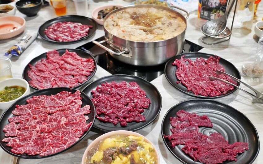 台南中西區美食，牛苑溫體牛火鍋每日直送，最美打卡系火鍋店。