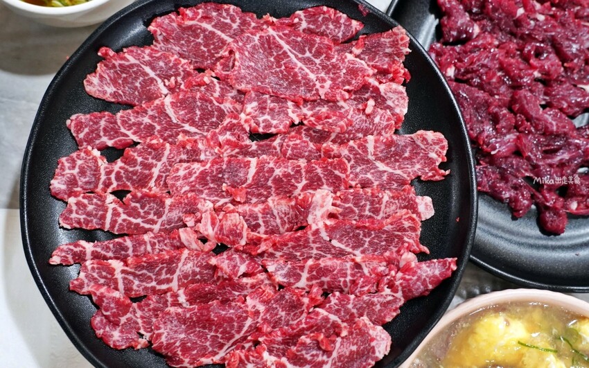 台南中西區美食，牛苑溫體牛火鍋每日直送，最美打卡系火鍋店。