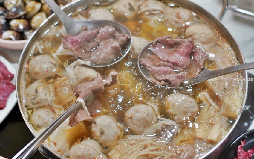 台南中西區美食，牛苑溫體牛火鍋每日直送，最美打卡系火鍋店。