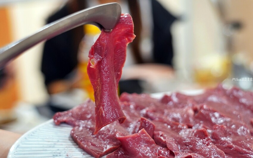 台南中西區美食，牛苑溫體牛火鍋每日直送，最美打卡系火鍋店。