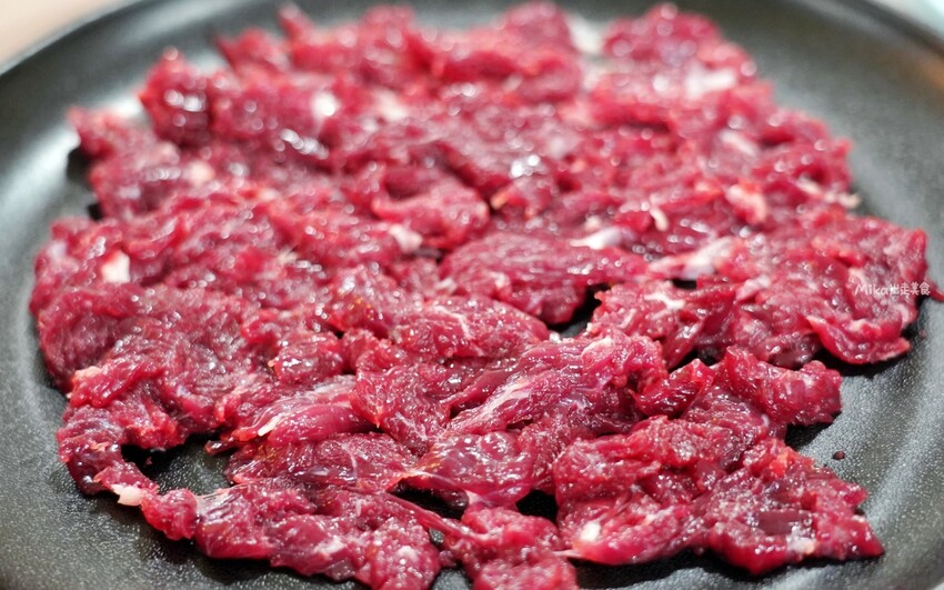 台南中西區美食，牛苑溫體牛火鍋每日直送，最美打卡系火鍋店。