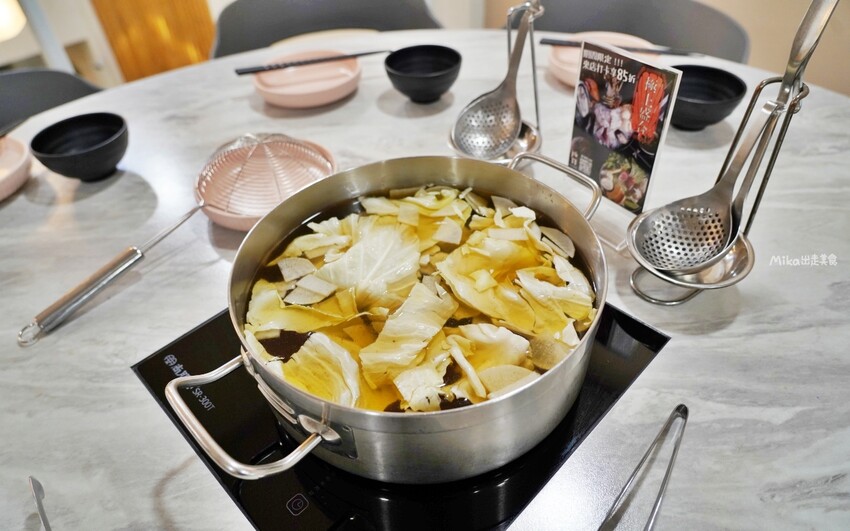 台南中西區美食，牛苑溫體牛火鍋每日直送，最美打卡系火鍋店。