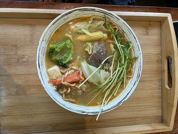 台南泰式料理超值雙人套餐！峇驛泰式餐廳必吃椒麻雞 椰香綠咖哩大滿足。