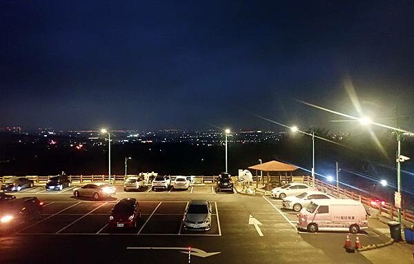 蘆竹景觀餐廳│古福Good Food窯烤披薩,美麗夜景還能看飛機起降,一旁就是大古步道公園│蘆竹登山散心、賞夜景吃美食好地方-66.jpg 蘆竹景觀餐廳│古福Good Food窯烤披薩,美麗夜景還能看飛機起降,一旁就是大古步道公園│蘆竹登山散心、賞夜景吃美食好地方-66.jpg