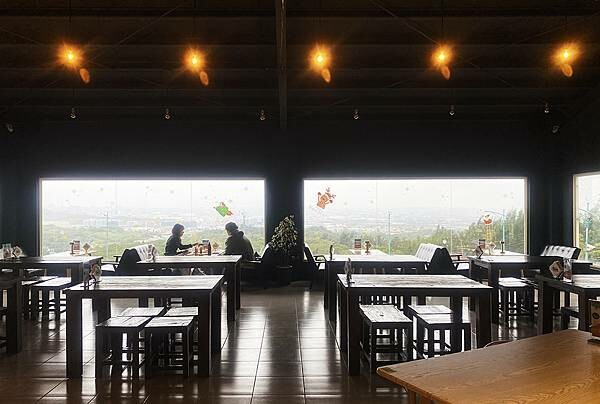 蘆竹景觀餐廳│古福Good Food窯烤披薩,美麗夜景還能看飛機起降,一旁就是大古步道公園│蘆竹登山散心、賞夜景吃美食好地方-14.jpg 蘆竹景觀餐廳│古福Good Food窯烤披薩,美麗夜景還能看飛機起降,一旁就是大古步道公園│蘆竹登山散心、賞夜景吃美食好地方-14.jpg