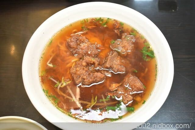 台中大甲美食｜特食豐原排骨酥麵 在地深耕30餘年的好味道 排骨酥肉質軟嫩、湯頭清甜 -  就是這樣。吃喝玩樂。愛漂亮部落格 - FashionGuide 華人時尚專業評鑑