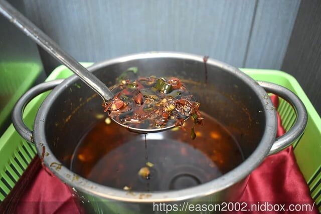 台中大甲美食｜特食豐原排骨酥麵 在地深耕30餘年的好味道 排骨酥肉質軟嫩、湯頭清甜 -  就是這樣。吃喝玩樂。愛漂亮部落格 - FashionGuide 華人時尚專業評鑑