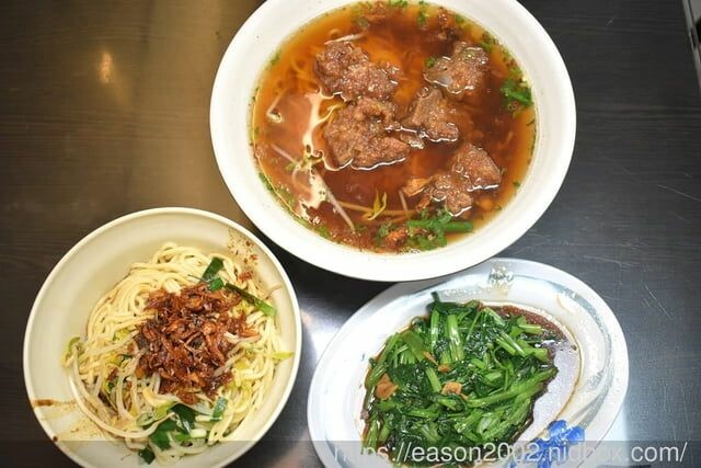 台中大甲美食｜特食豐原排骨酥麵 在地深耕30餘年的好味道 排骨酥肉質軟嫩、湯頭清甜 -  就是這樣。吃喝玩樂。愛漂亮部落格 - FashionGuide 華人時尚專業評鑑