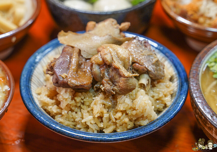 傳承三代辦桌菜 懷舊古早味 春福魚翅羹，鄰近武廟市場油飯、麻油米糕、麻油雞、白菜滷、魚翅羹 - 跟著尼力吃喝玩樂＆親子生活