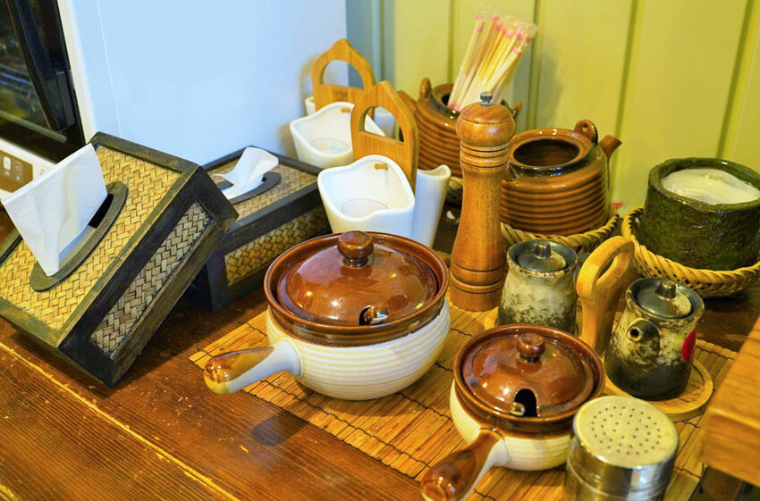 傳承三代辦桌菜 懷舊古早味 春福魚翅羹，鄰近武廟市場油飯、麻油米糕、麻油雞、白菜滷、魚翅羹 - 跟著尼力吃喝玩樂＆親子生活