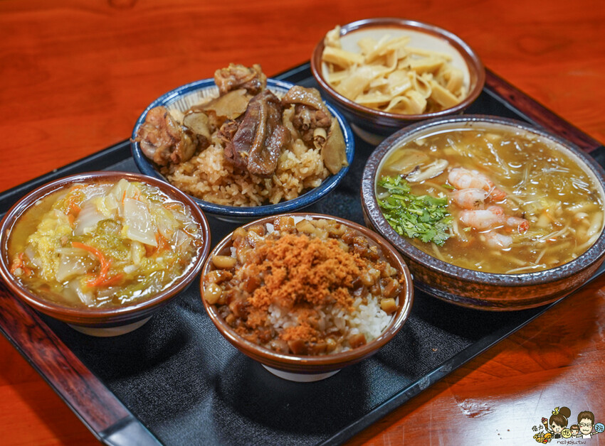 傳承三代辦桌菜 懷舊古早味 春福魚翅羹，鄰近武廟市場油飯、麻油米糕、麻油雞、白菜滷、魚翅羹 - 跟著尼力吃喝玩樂＆親子生活