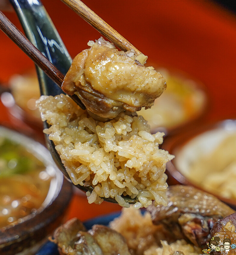 傳承三代辦桌菜 懷舊古早味 春福魚翅羹，鄰近武廟市場油飯、麻油米糕、麻油雞、白菜滷、魚翅羹 - 跟著尼力吃喝玩樂＆親子生活