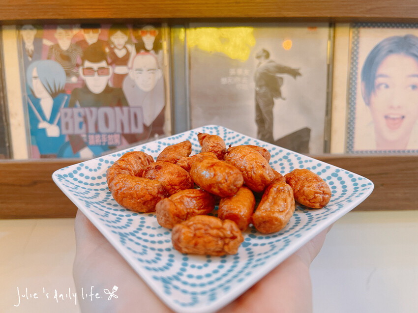 三峽早午餐推薦-富士商號 fuji-近三峽老街、臭豆腐三明治、炒泡麵、復古風早午餐-附菜單 @跟著Julie一起走吧