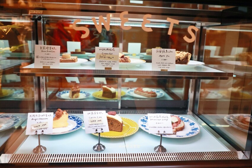 日本中目黑超人氣咖啡館到蔦屋書店老佛爺店來過嗎?人氣無敵夯~