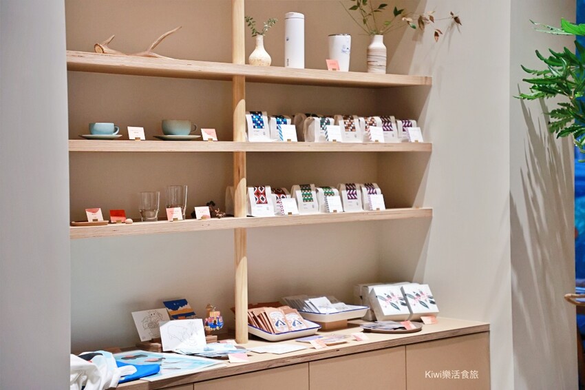 日本中目黑超人氣咖啡館到蔦屋書店老佛爺店來過嗎?人氣無敵夯~